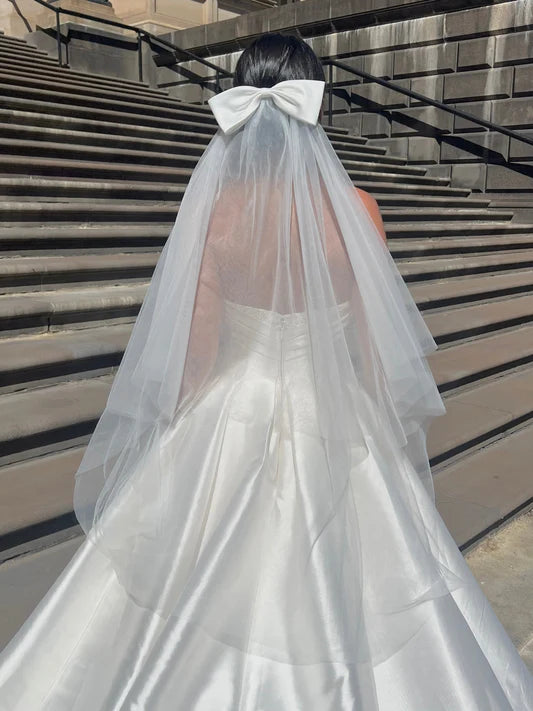 Arianna Bow Veil