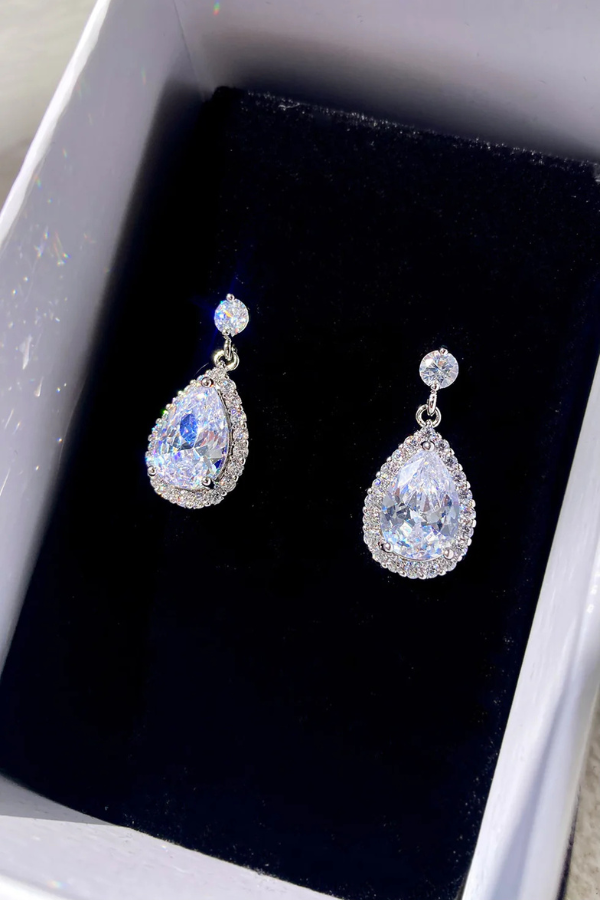Silver tear drop earings